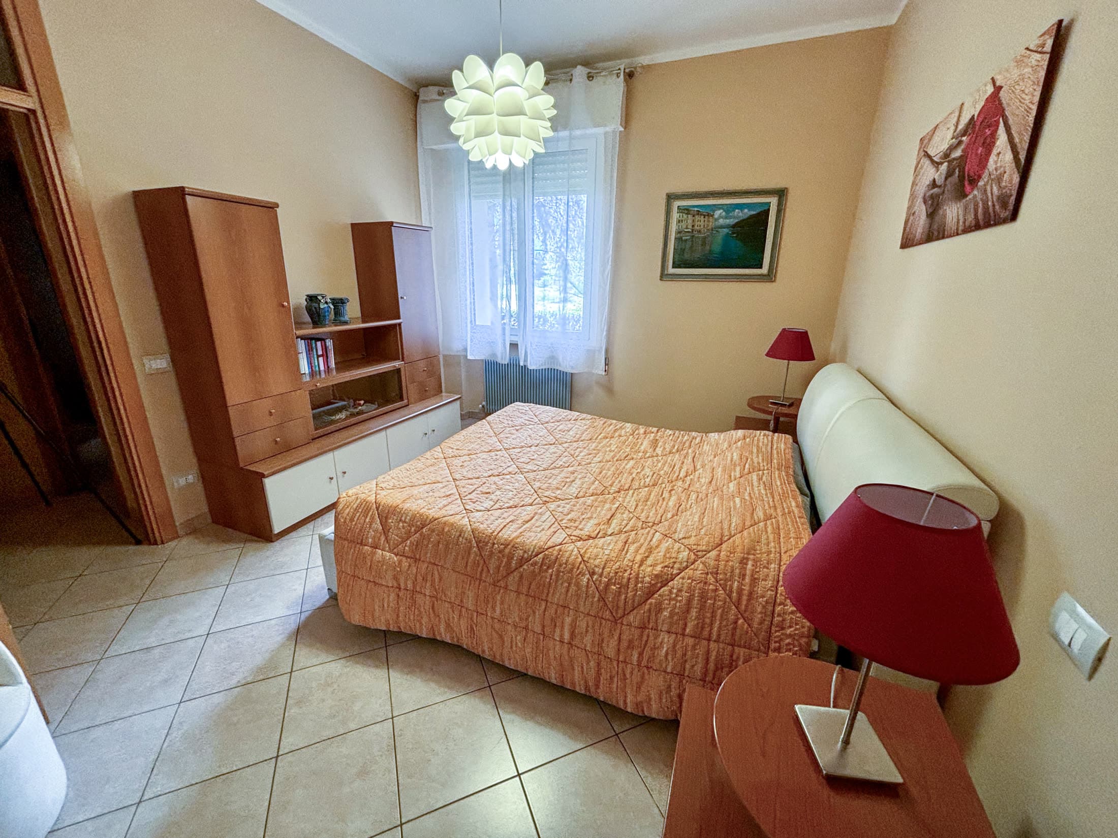 Camera da letto, vista sull'armadio